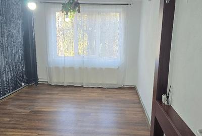 Inchiriez spatiu comercial in Deva, zona A. Iancu (Catedrala), etaj 1, - 1