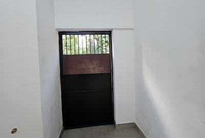 Spațiu comercial, de 54 mp, în Decebal - 11