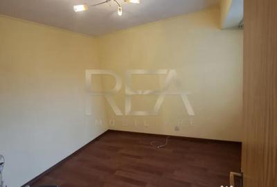 Apartament cu 3 camere decomandat în Lujerului
