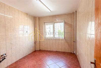 Apartament cu 3 camere semidecomandat, mobilat în Tei - 7