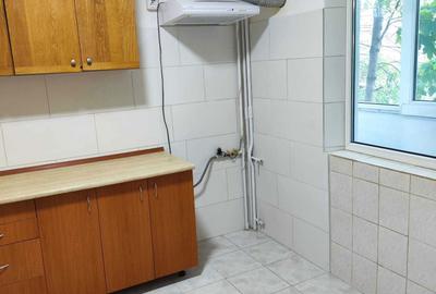 Apartament cu 2 camere decomandat în Vitan