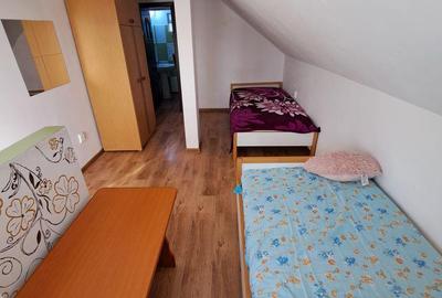 Apartament cu 3 camere semidecomandat în Central - 4