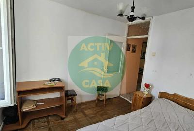Apartament 2 camere, etaj 1,decomandat Apartament 2 camere, etaj 1,decomandat - 2