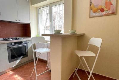 Apartament cu 2 camere semidecomandat în 1 Mai - 1