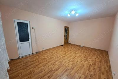 Vand apartament 2 camere etaj 2 in Boto?ani zona ?colii nr.8 - 1