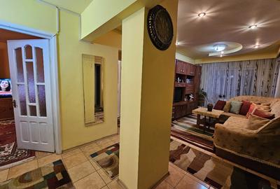 Apartament cu 4 camere decomandat în Bejan - 1