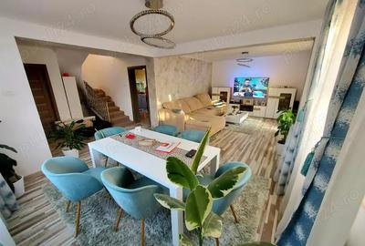 Vila la cheie P+E+M, mobilata, la 10 minute de plaja din Mamaia - 1