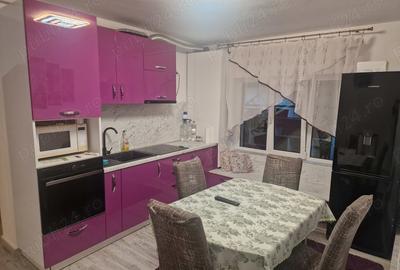 Casă cu 3 camere cu Teren 220 Mp în Central - 1