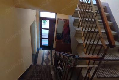 Casă cu 3 camere cu Teren 533 Mp în 14 Mai - 2