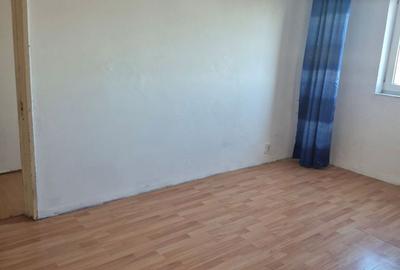 Apartament cu 3 camere semidecomandat în Giulești - 4
