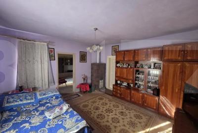 Casă cu 3 camere în Leț - 12