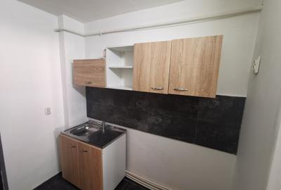 Garsoniera renovata zona Liceului Pedagogic - 2