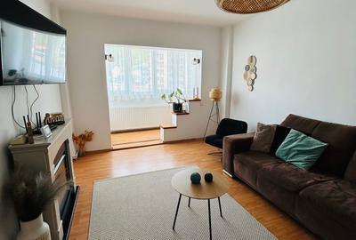 Apartament cu 3 camere decomandat în Central - 1