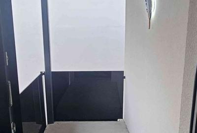 Casă cu 4 camere în Tineretului - 2