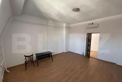 Spațiu comercial, de 18 mp, în Central - 2