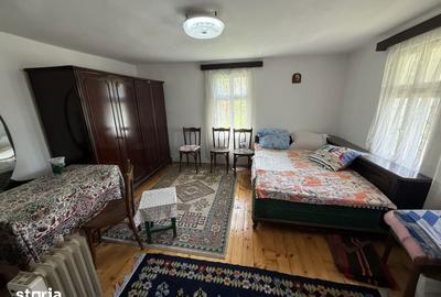 Casă cu 4 camere cu Teren 1400 Mp în Central - 16
