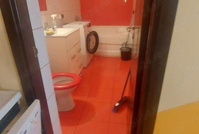 Apartament cu doua camere pentru vanzare s-au chirie zona Bradet - 2