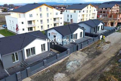 Casă individuală cu 3 camere cu Canalizare în Sânpetru - 3