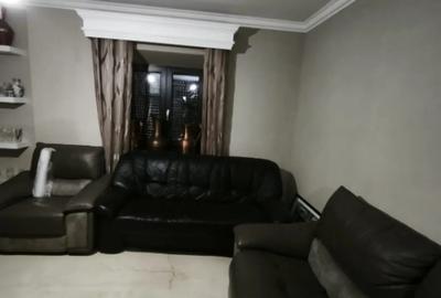 Casă cu 8 camere cu Teren 750 Mp în Central - 17