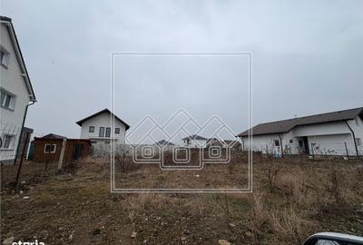 Spațiu comercial, în Cristian - 2