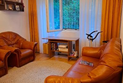 Apartament cu 3 camere semidecomandat în Alexandru Obregia - 6
