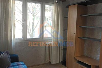 Apartament cu 3 camere semidecomandat în Rahova - 1