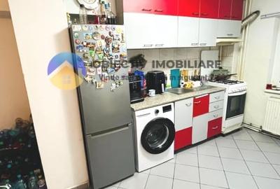 Apartament 2 camere – Bld Decebal, etaj 1 - 3