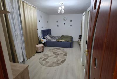 Garsonieră decomandată în Exterior Vest - 1
