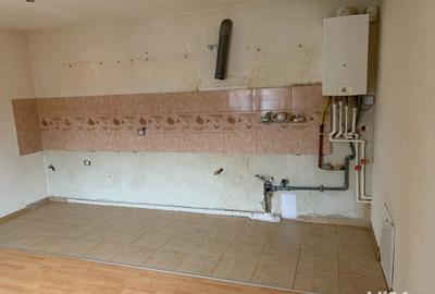 Casă cu 4 camere cu Teren 1000 Mp în Crăciunelu de Jos - 7