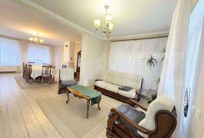 Casa de vanzare 239 mp, teren 5,6 ari, judetul Satu Mare - 5