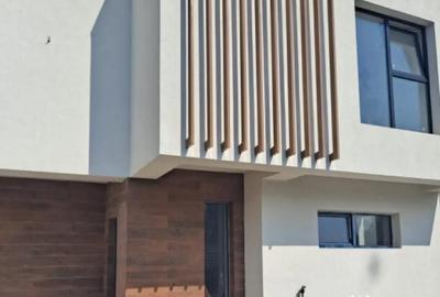 Casă cu 4 camere cu Teren 300 Mp în Lazu - 6