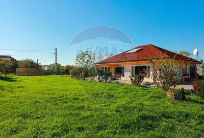 De vanzare Casa 1 nivel, teren 2000mp Sanmartin - 4