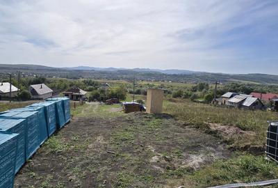 Teren de 3000 mp, în Câmpeni - 1