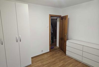 Apartament cu 3 camere decomandat în Decebal - 4
