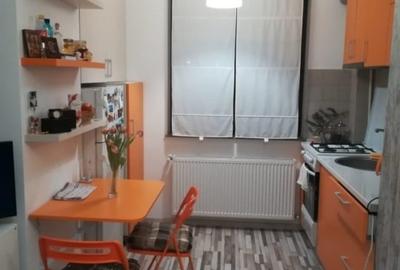 Garsonieră decomandată în Palat - 3