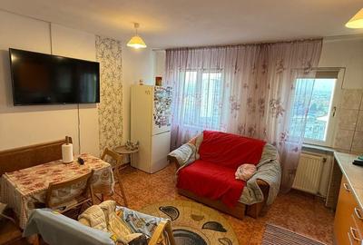 Apartament cu 3 camere semidecomandat în Tache - 4