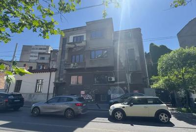 Casă cu 12 camere cu Canalizare în Dacia - 1