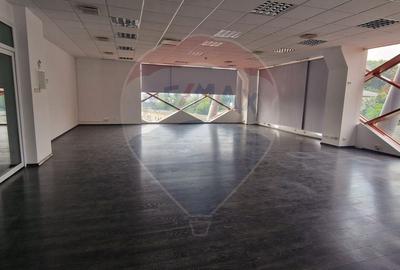 Birou, de 182 mp, în Central - 3