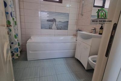 Casă cu 3 camere cu Teren 50 Mp în Central - 6