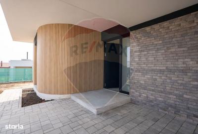 Casă cu 4 camere cu Teren 571 Mp în Dealuri Oradea