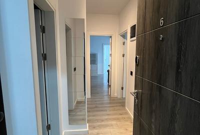 Apartament cu 3 camere în Sisești