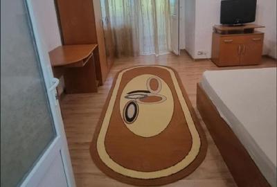 Garsonieră decomandată în Central - 1