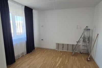 Zona Marul de Aur, 3 camere, decom., etaj 2 - 6