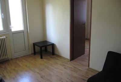 Apartament cu 2 camere, etajul 2/4, zona Alexandru cel Bun - 2