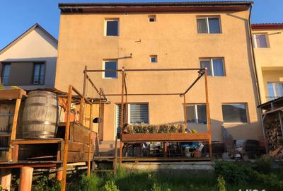 Casă cu 6 camere în Zorilor - 4