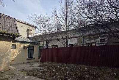 Casă individuală cu 4 camere cu Canalizare în Ultracentral - 6