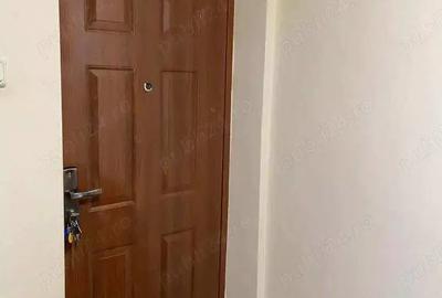 Apartament cu 3 camere decomandat în Soarelui - 8