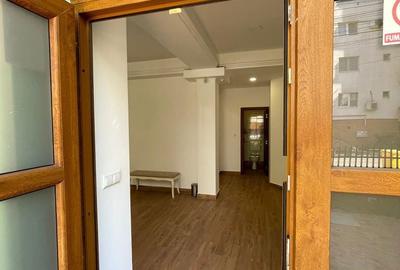 Spațiu comercial, de 75 mp, în Complex Studențesc - 13