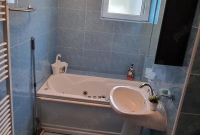 Apartament cu 3 camere decomandat în Drumul Taberei - 2