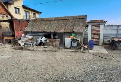 Casă cu 3 camere cu Teren 4200 Mp în Central - 3